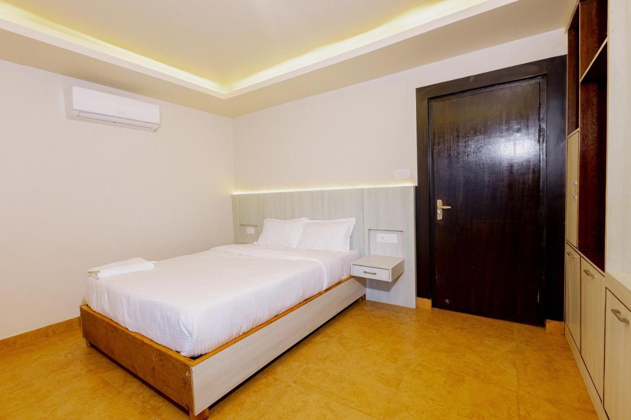 Poms Penthouse Apartment Pokhara Ngoại thất bức ảnh