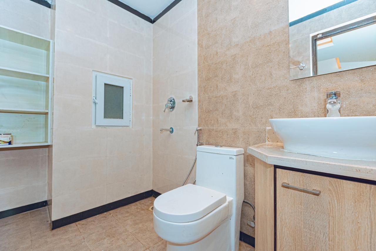 Poms Penthouse Apartment Pokhara Ngoại thất bức ảnh