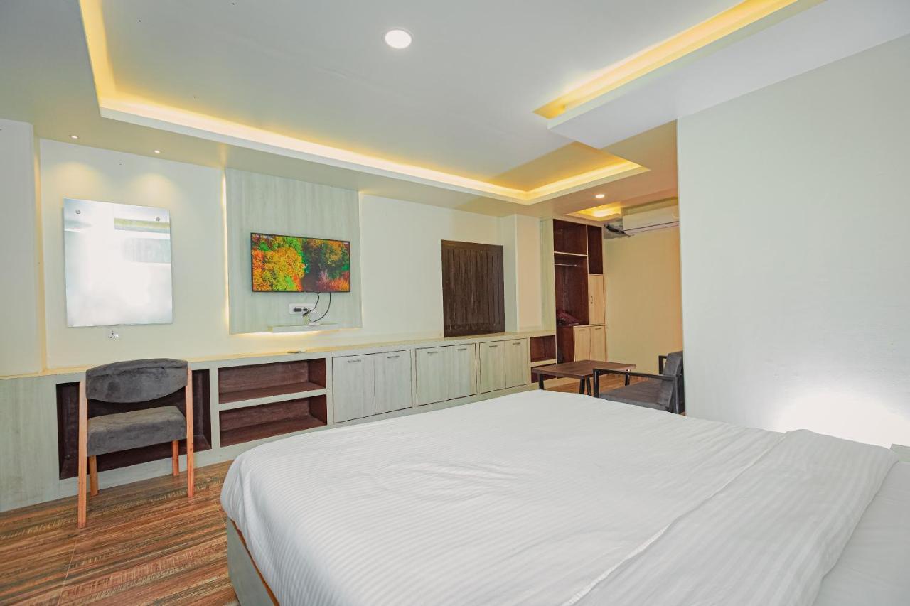 Poms Penthouse Apartment Pokhara Ngoại thất bức ảnh